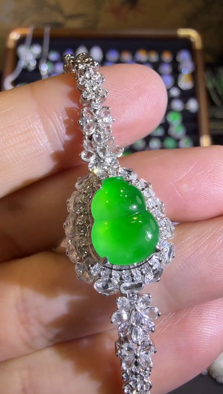 【闪购商品】翡翠手链18K金镶嵌龙石种葫芦戒指吊坠手链三用