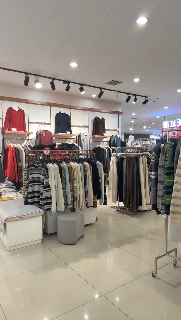 用****28836 藏青色 115码