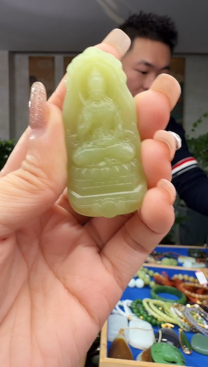 颈饰未镶嵌和田玉拍一发一