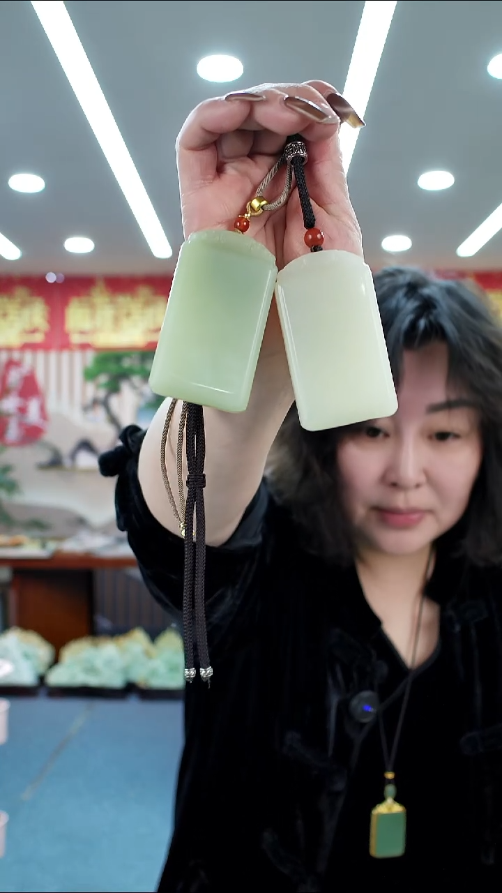 未镶嵌蛇纹石玉吊坠多样式发货随机发一