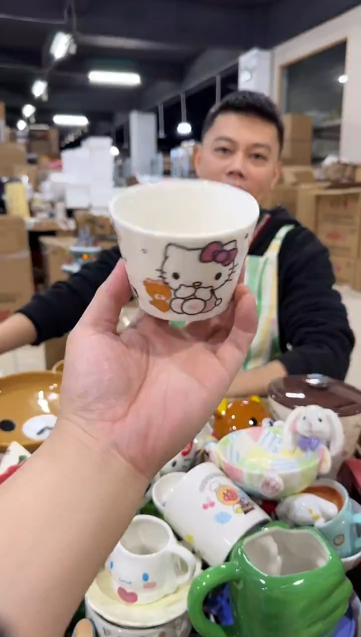 瓷片白色kt猫酸奶水杯