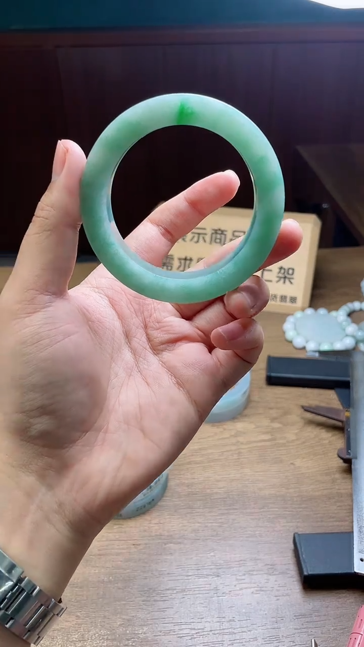 定制翡翠手镯未镶嵌Q****g定制