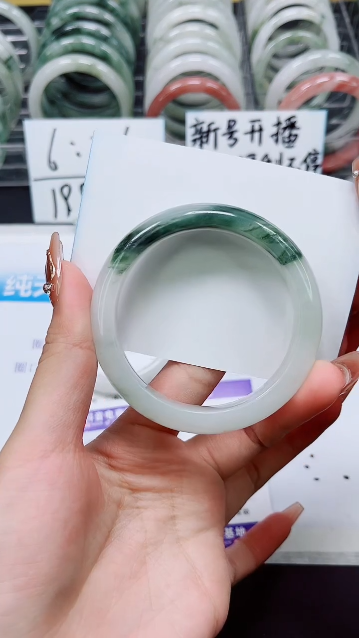 【闪购商品】石英质玉手镯未镶嵌A5-56*57