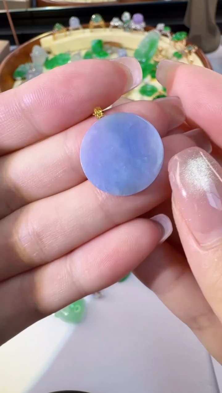 【闪购商品】翡翠颈饰18K金镶嵌缅甸翡翠A货吊坠