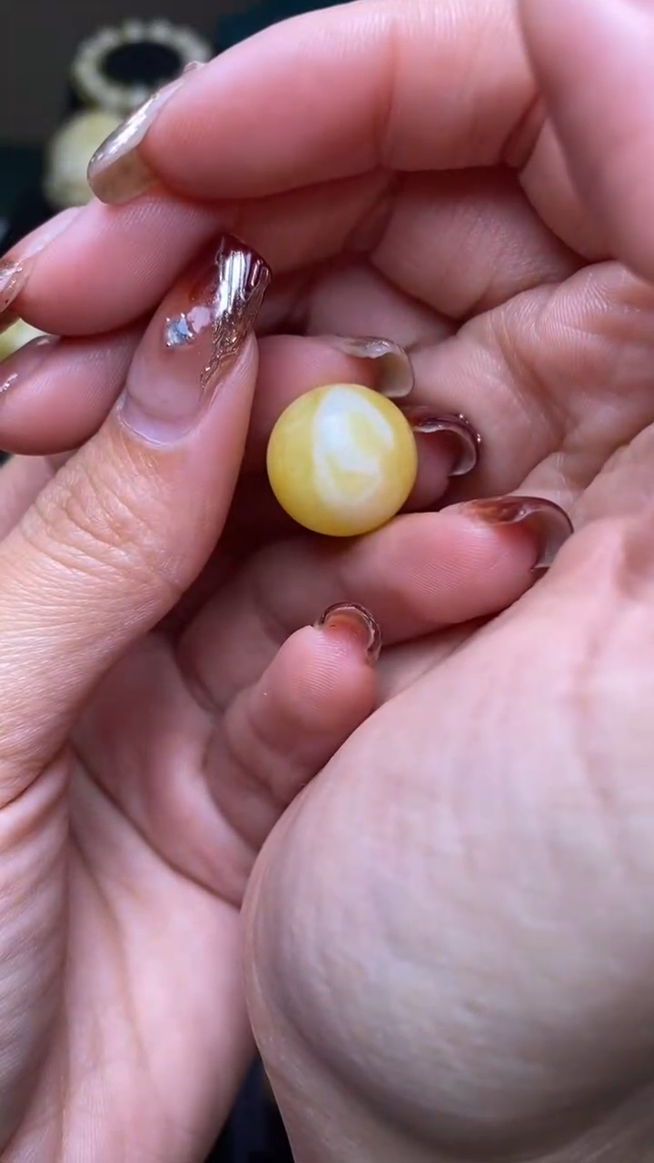 【闪购商品】琥珀裸石未镶嵌葵.114