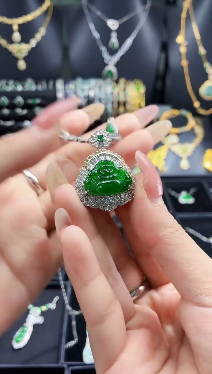 翡翠未镶嵌颈饰吊坠（不含链）