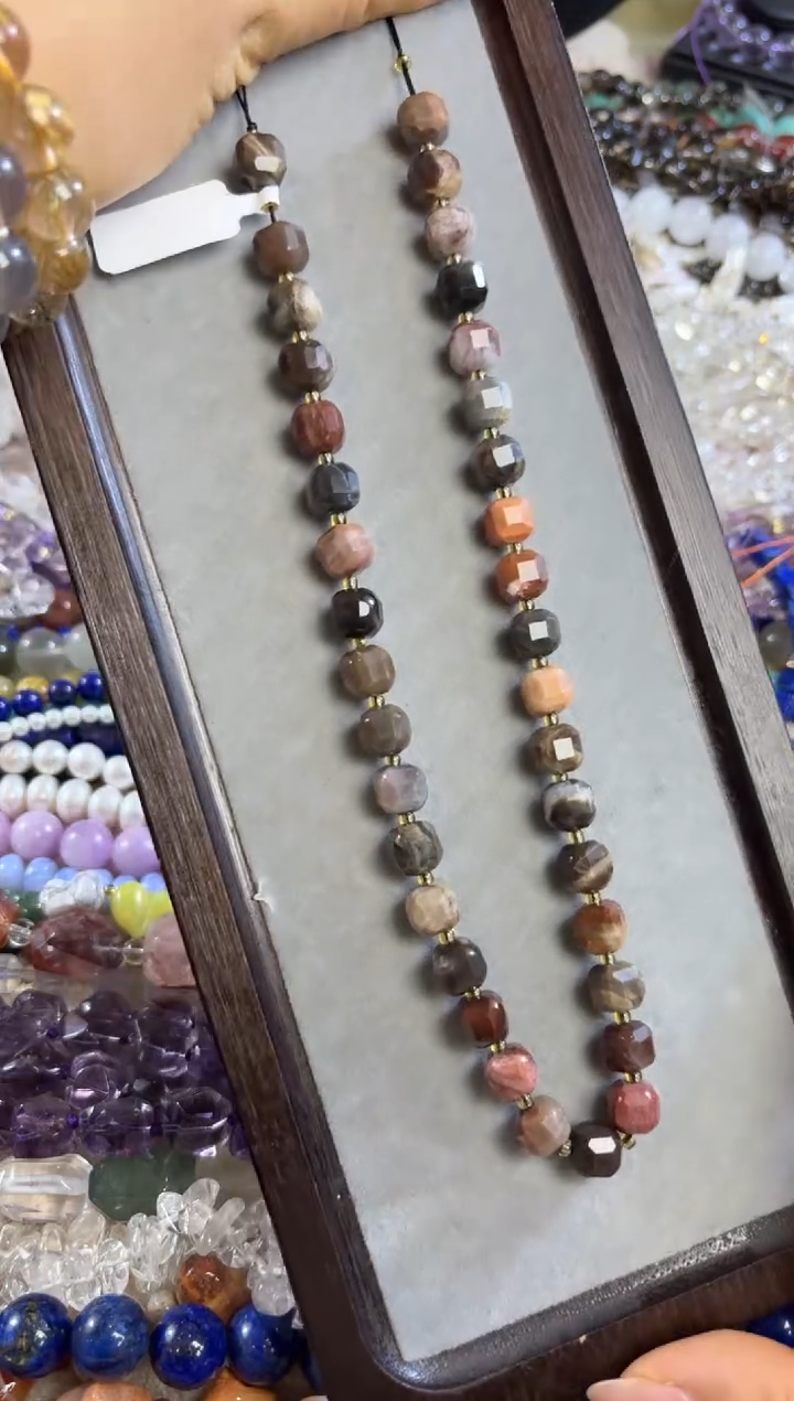 未镶嵌玛瑙/玉髓珠宝半成品木化石卡8