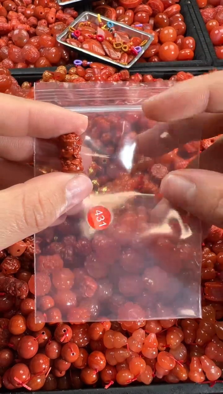 【闪购商品】南红玛瑙颈饰未镶嵌1