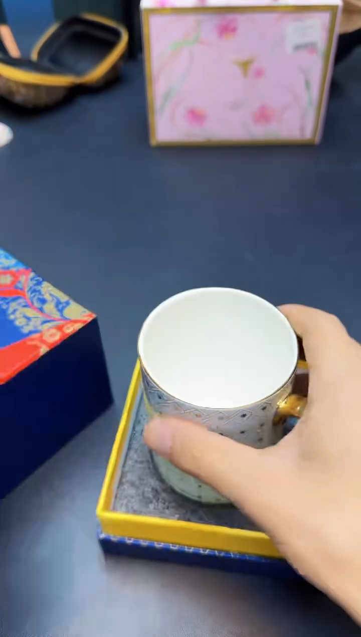【闪购商品】瓷片全新正品一件不留@@H1628