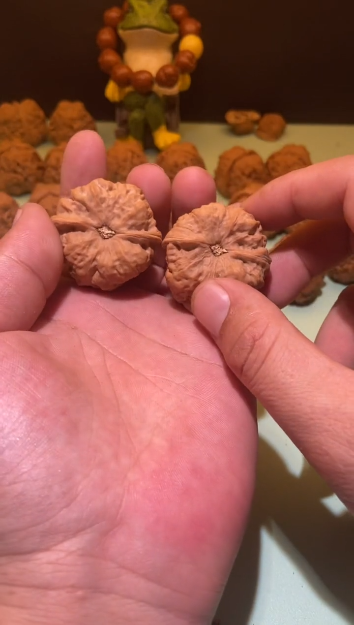 【闪购商品】文玩核桃吊坠山海核饰蛤蟆头41 349