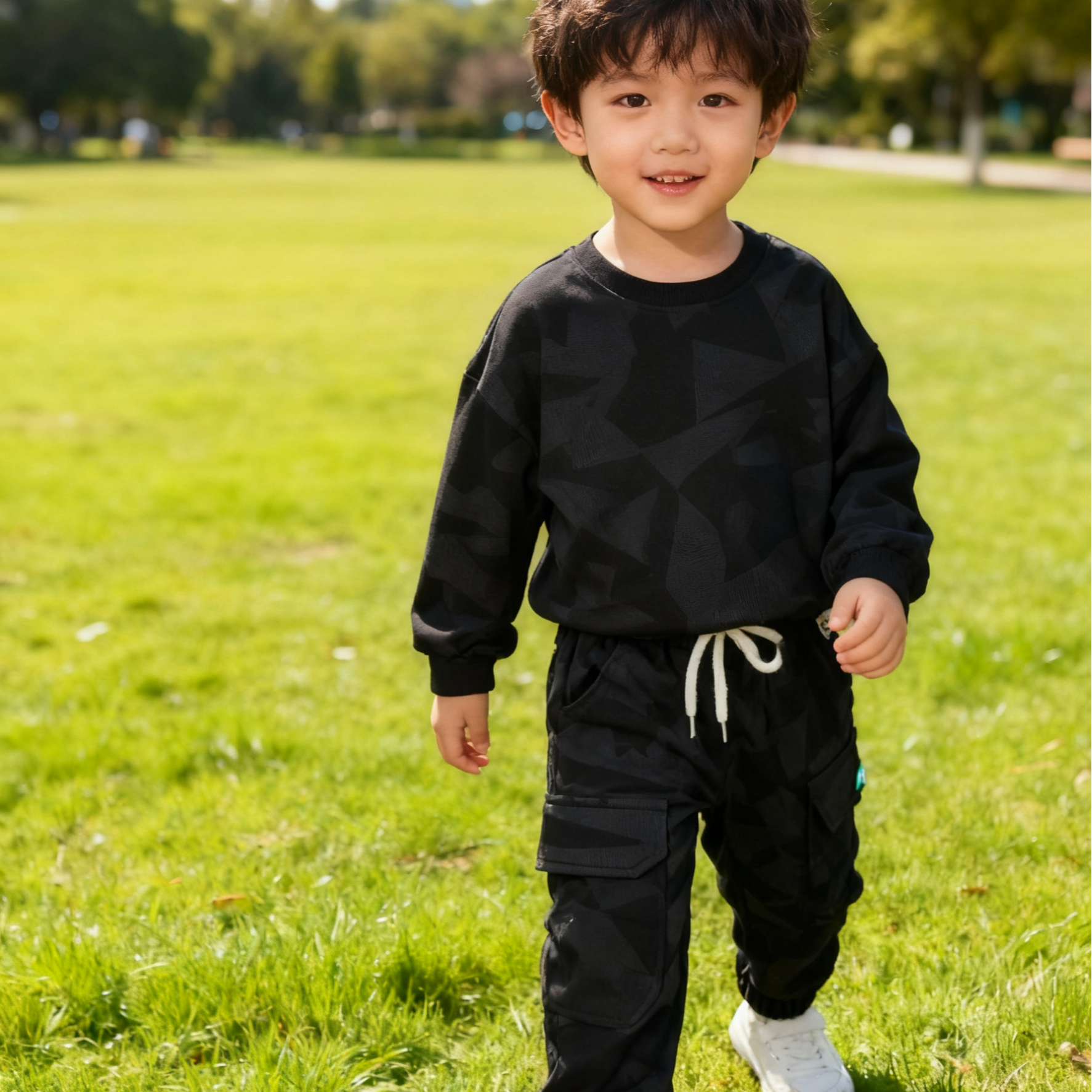 黑色大口袋男童加绒卫裤