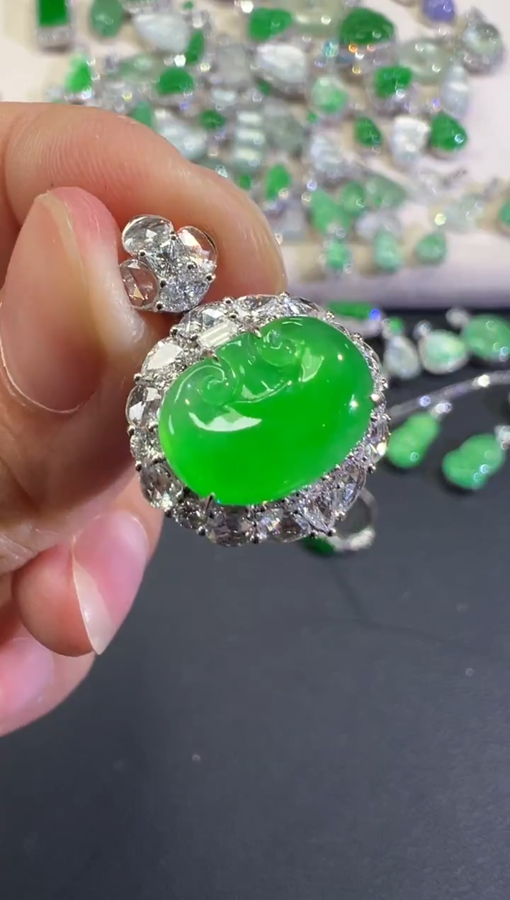 吊坠(不含链)18K金镶嵌翡翠饭*@B346|59800