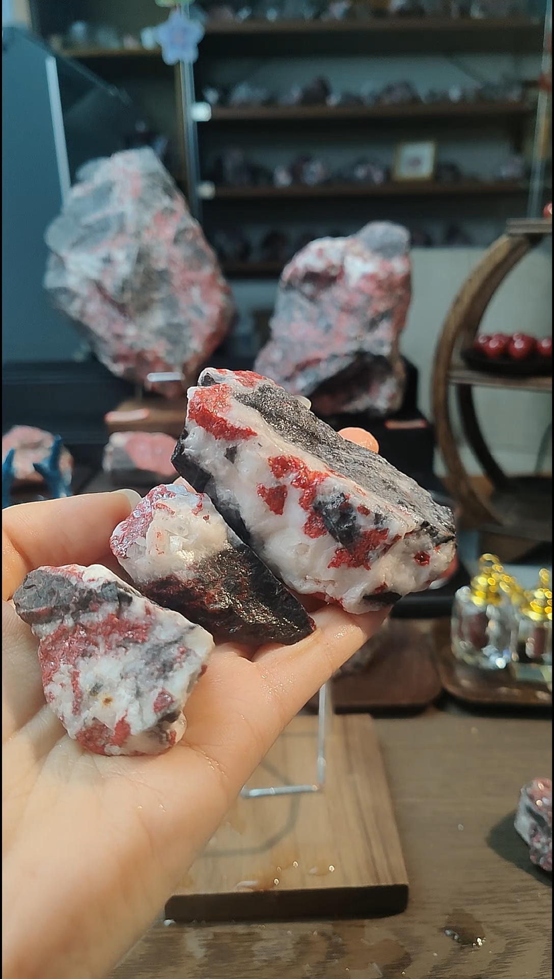 天然辰砂中****哥朱砂原石