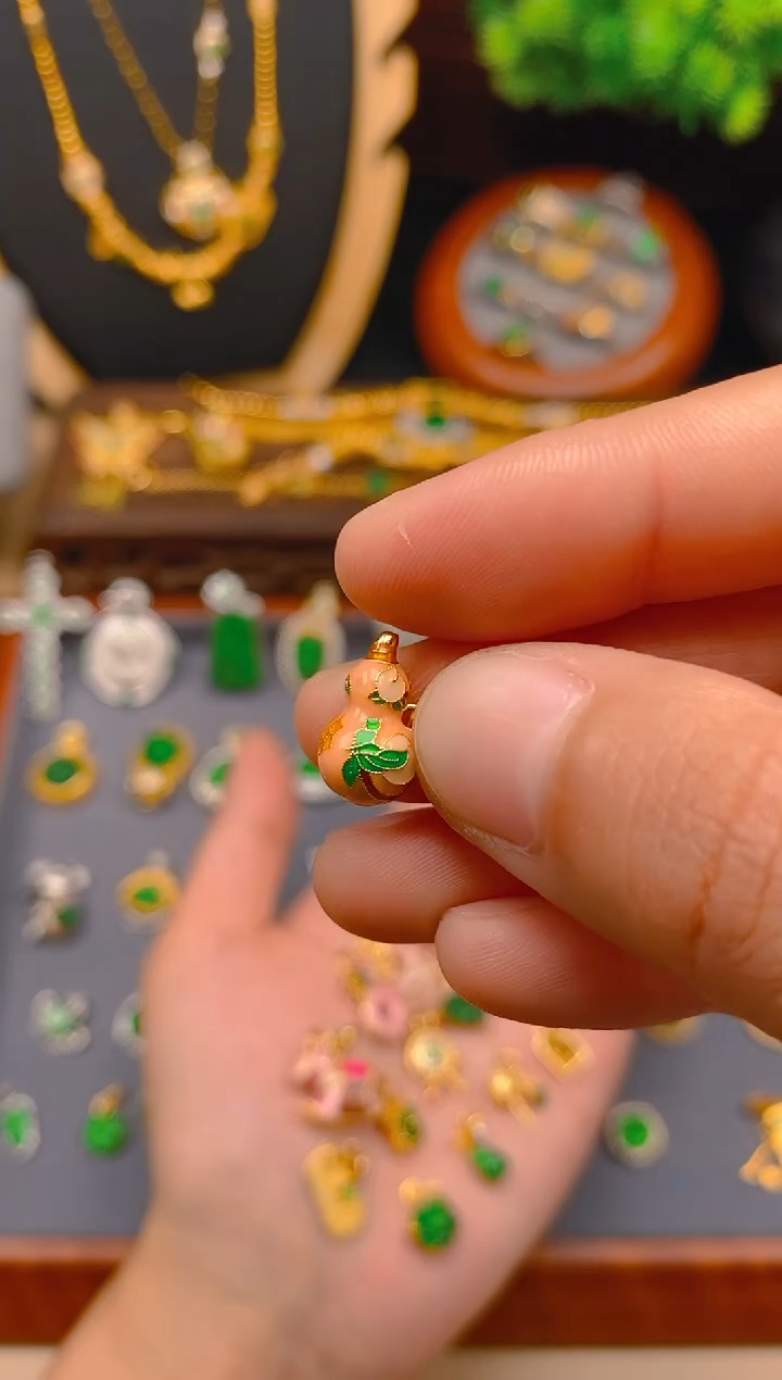 翡翠银S925镶嵌吊坠(不含链)珐琅彩葫芦