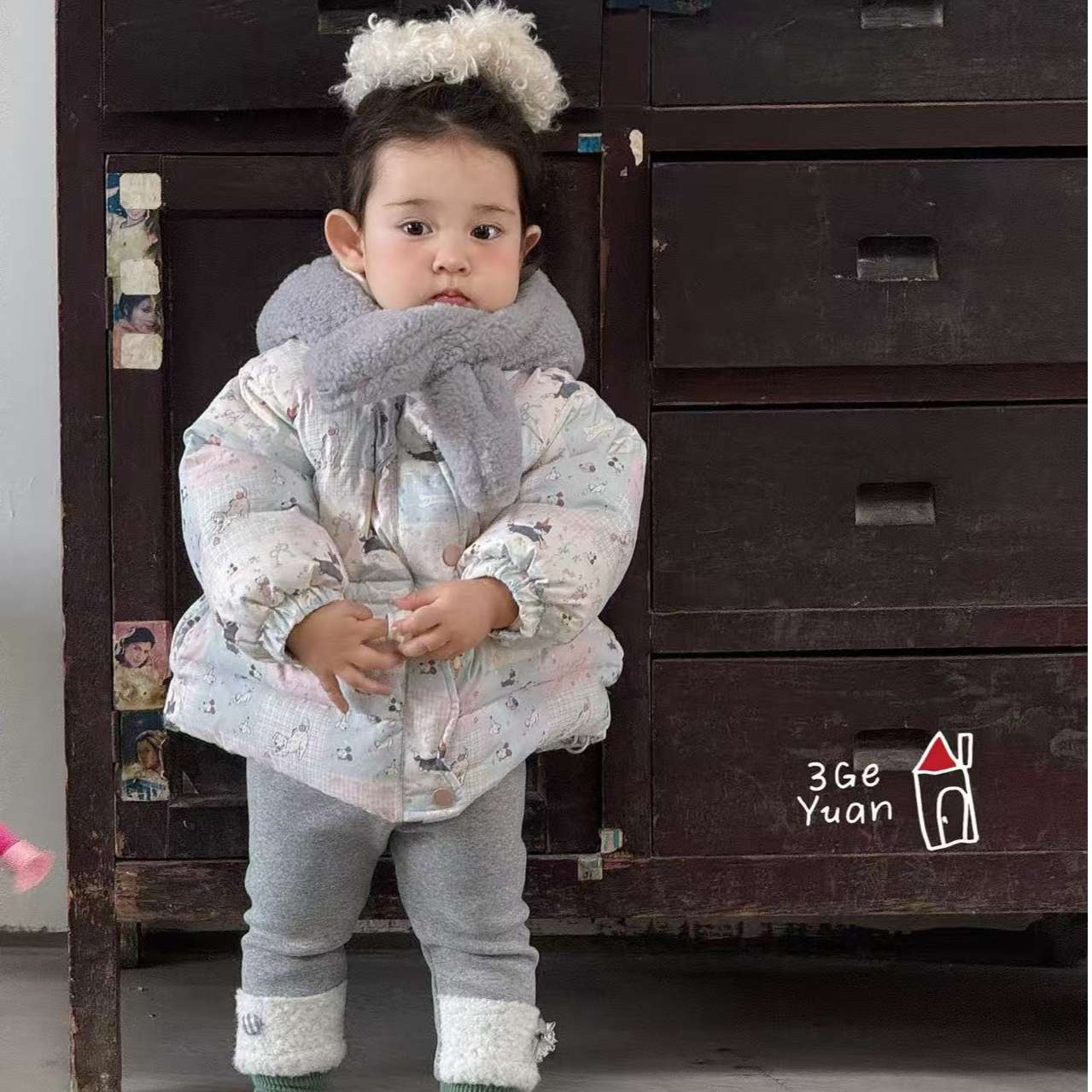 SGY--9180--小狗乐园带帽羽R服--拼色--NO退NO换