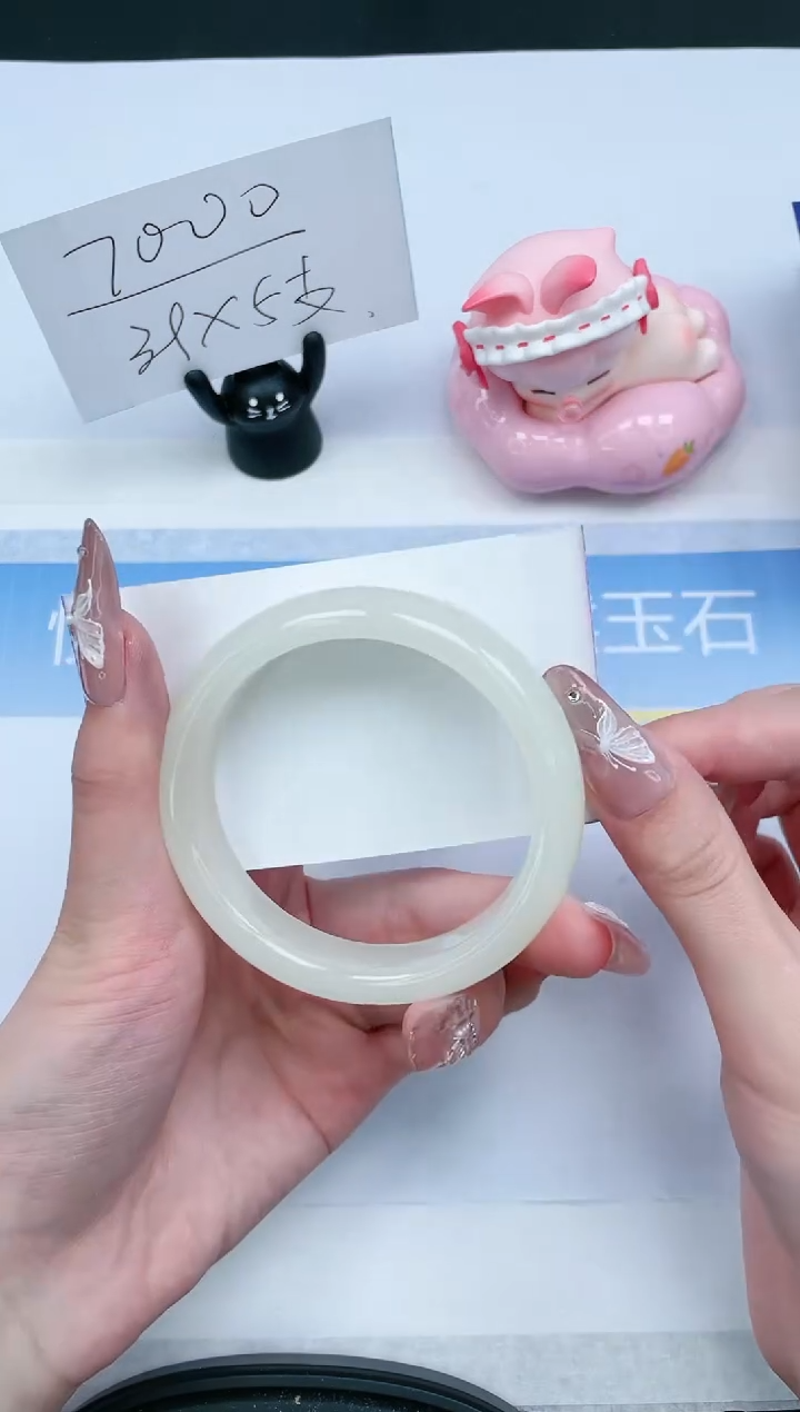 【闪购商品】石英质玉未镶嵌手镯289-56.5