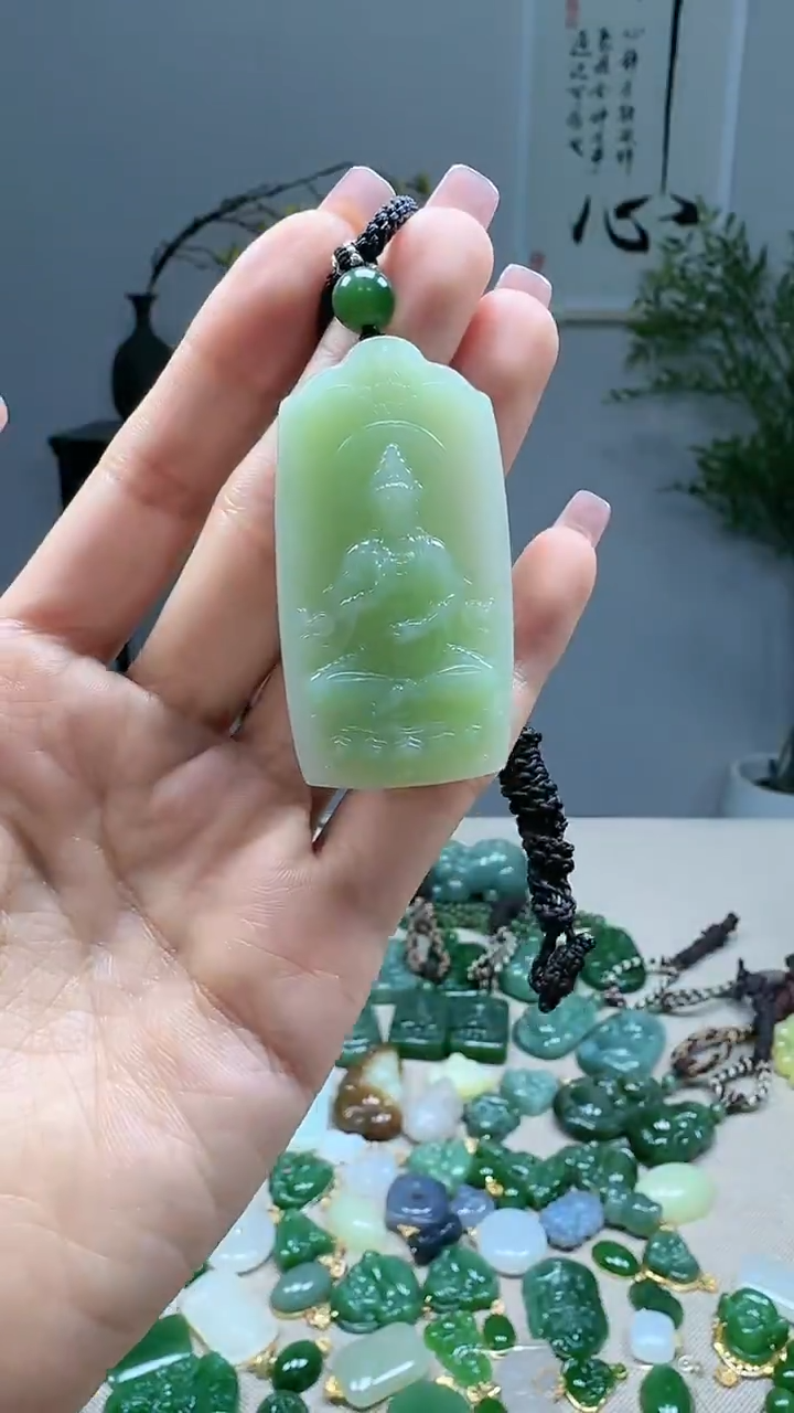 未镶嵌和田玉挂件1