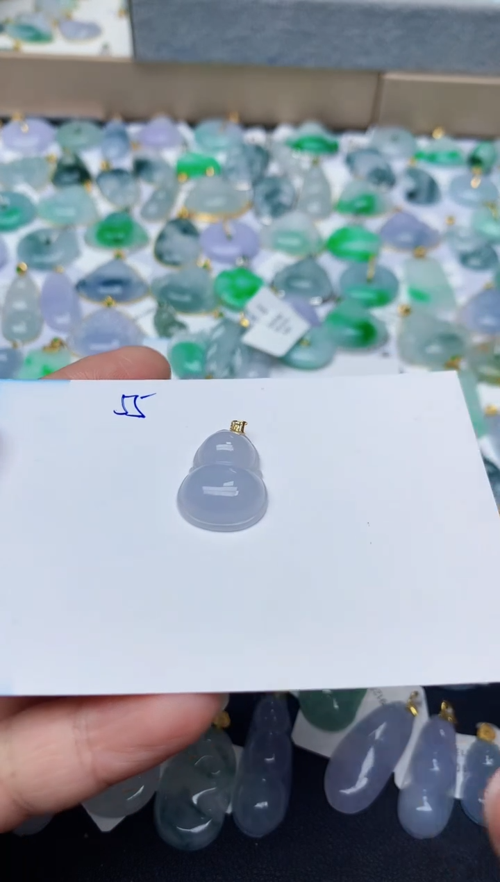 【闪购商品】翡翠颈饰18K金镶嵌天然翡翠A货    