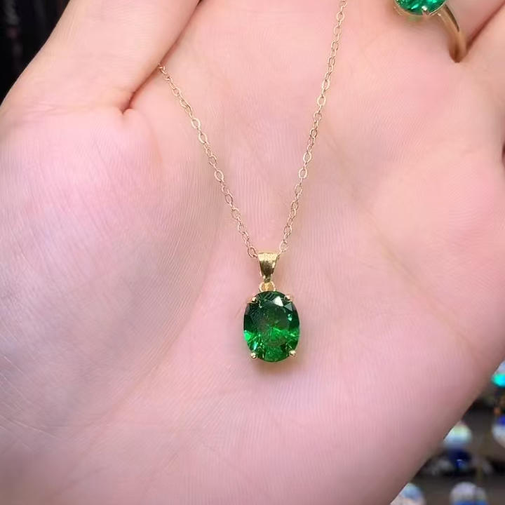 透辉石金吊坠8.10