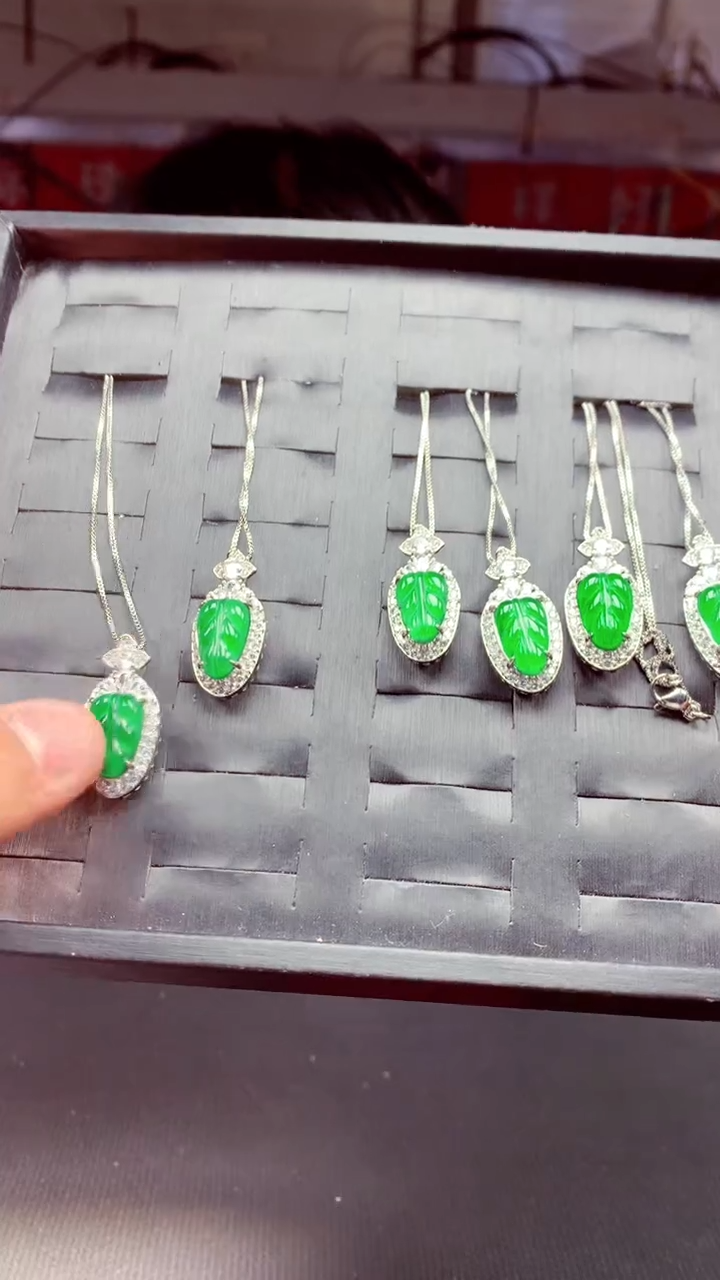 【闪购商品】定制翡翠未镶嵌W多样性发货拍一发一