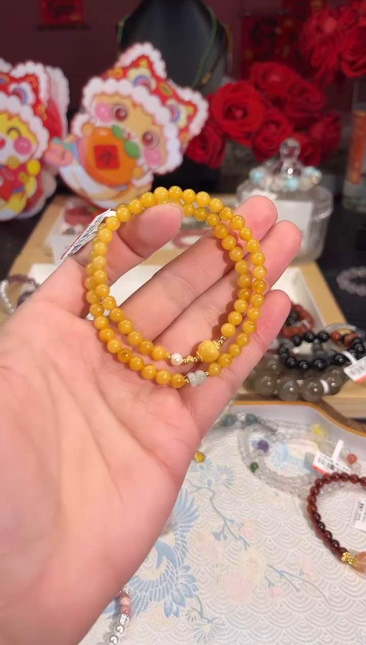 【闪购商品】蜜蜡手链银S925镶嵌Q866手串