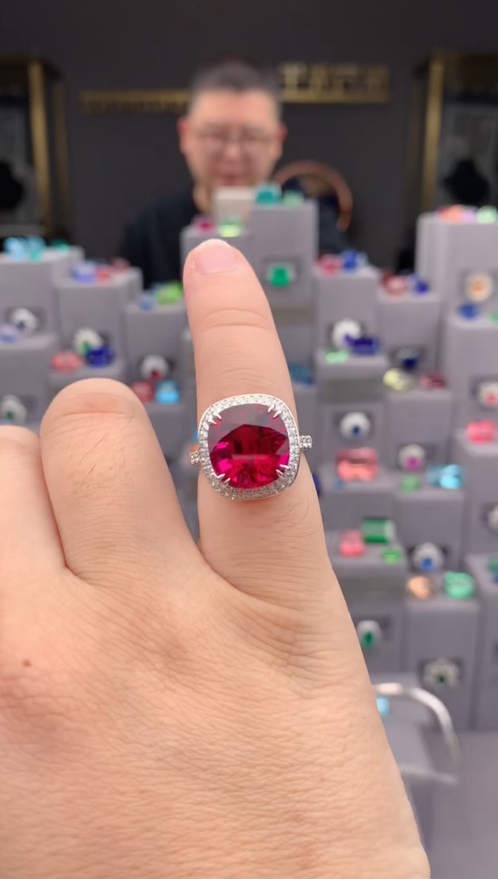 【闪购商品】碧玺戒指18K金镶嵌7ct卢比莱戒指