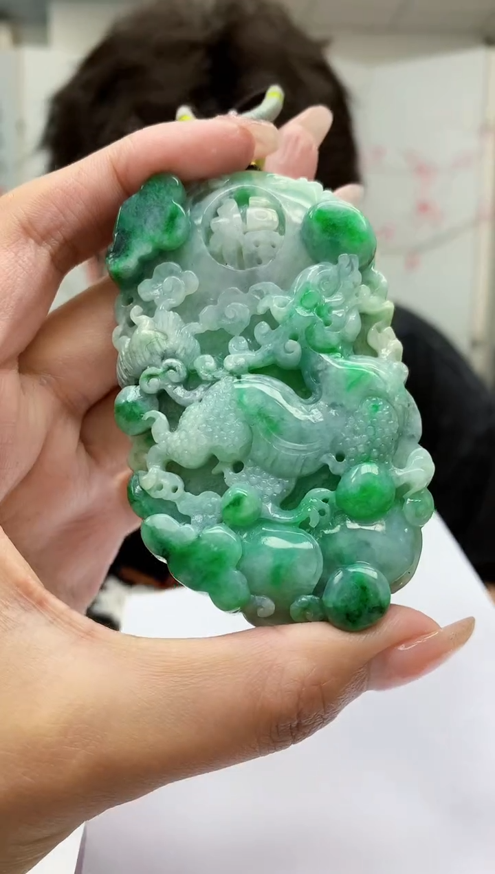 【闪购商品】定制翡翠未镶嵌4688MM-毛货挂件389赠珠链