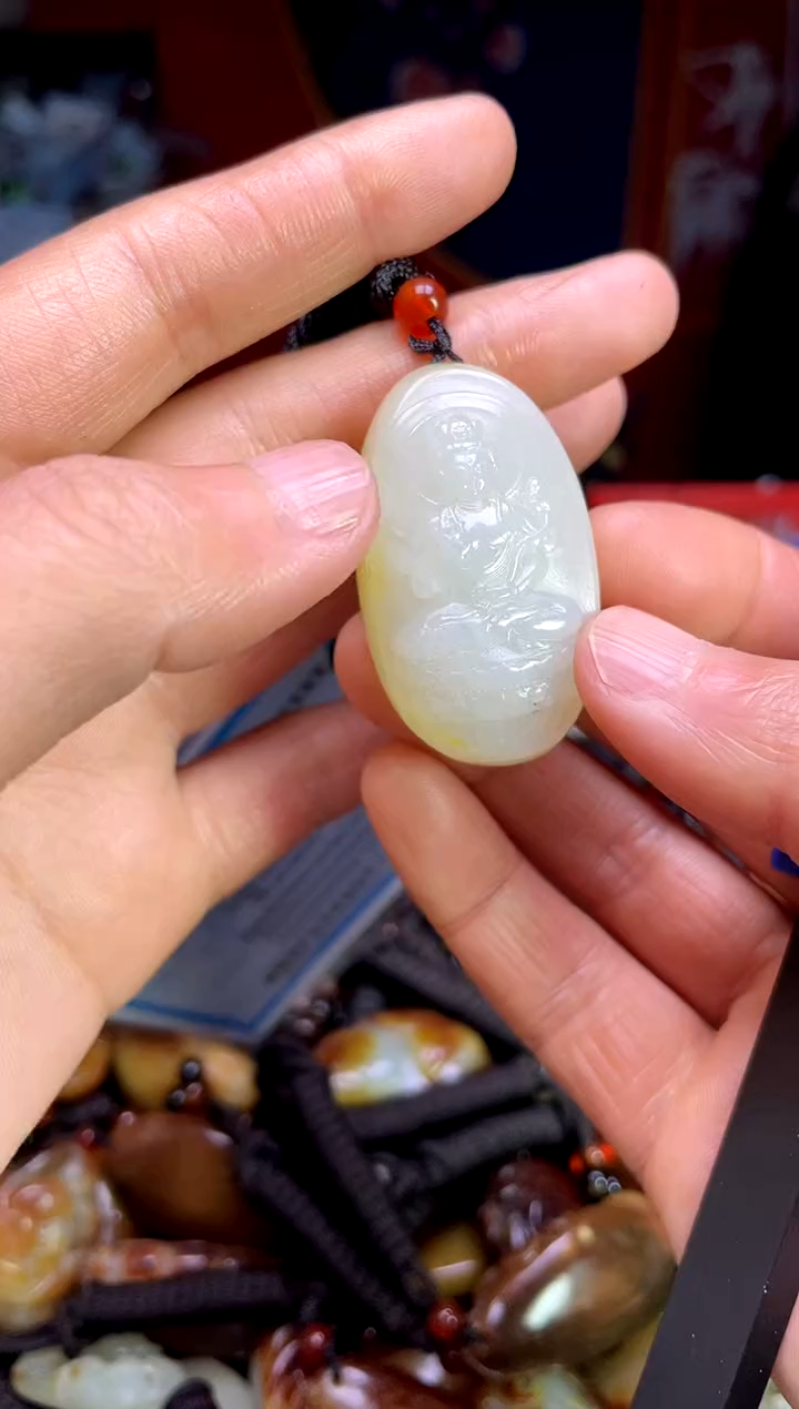 【闪购商品】和田玉未镶嵌颈饰1