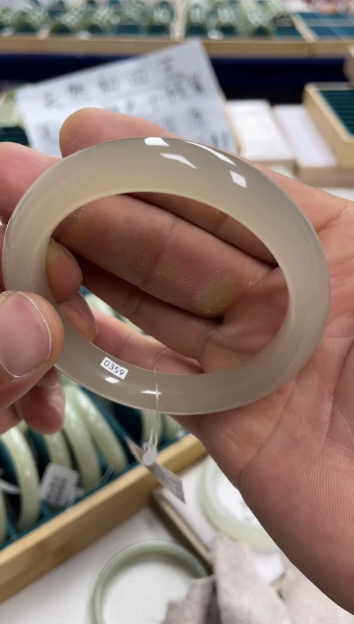 未镶嵌手镯和田玉槐***~和田玉手镯 800005