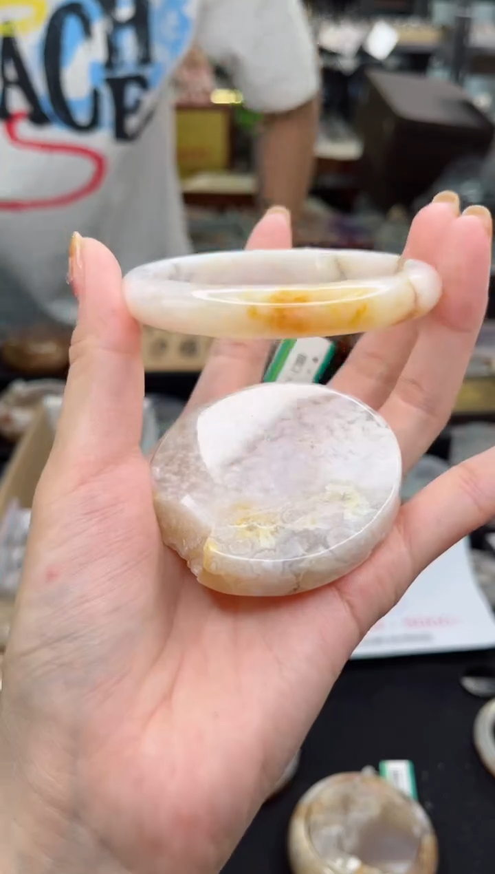 【闪购商品】石英质玉手镯未镶嵌60圈口（赠品镯心）16666690