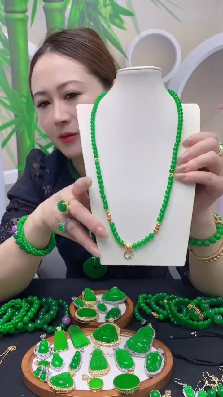 颈饰14K金镶嵌翡翠D13