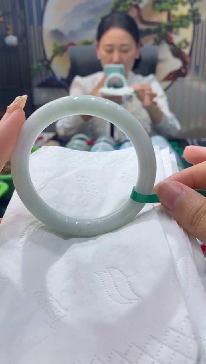 【闪购商品】翡翠手镯未镶嵌00003773