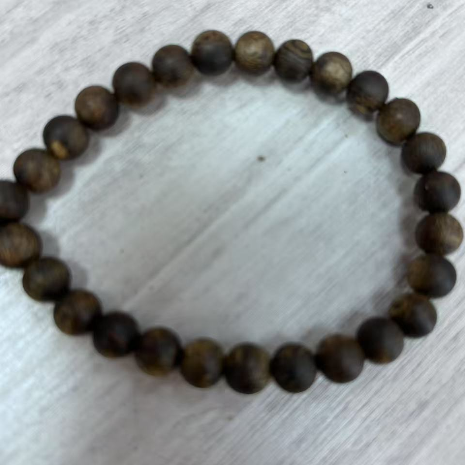 卡0.7圆珠沉香手串