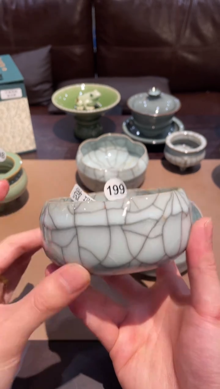 199窑承青瓷月白海棠洗-微瑕