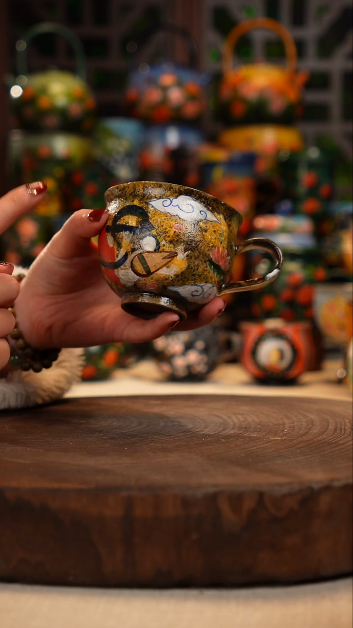 紫砂油画手绘釉下彩