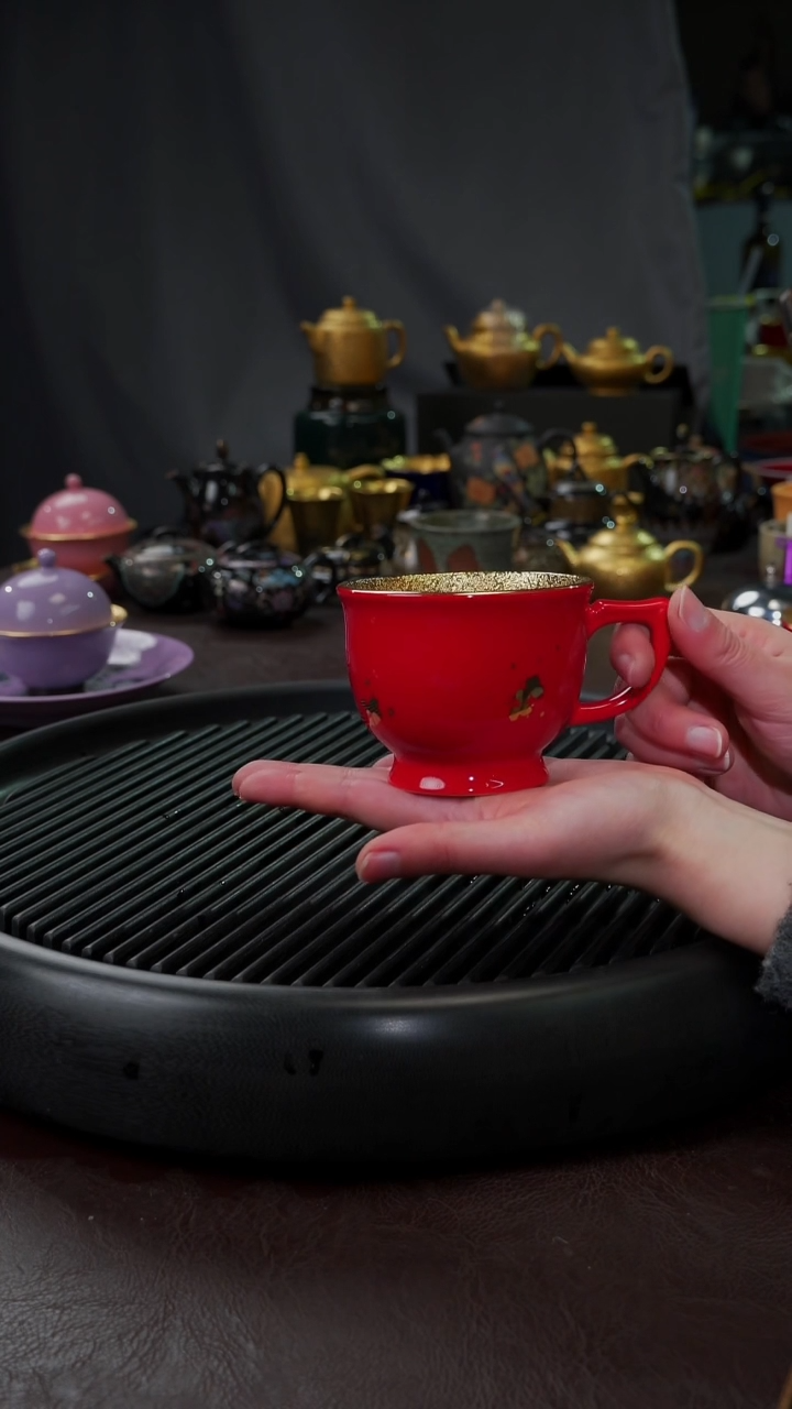 【闪购商品】杯【宜景窑中国红鎏金】宝石马克