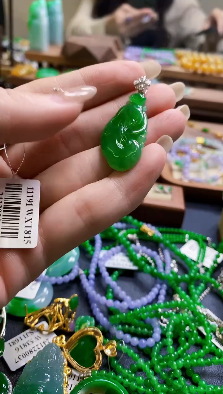 【闪购商品】定制翡翠18K金镶嵌如意