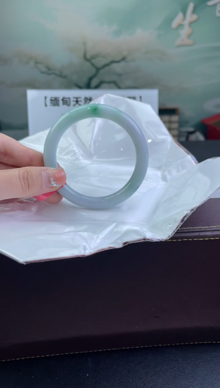 翡翠手镯未镶嵌5翡翠手镯