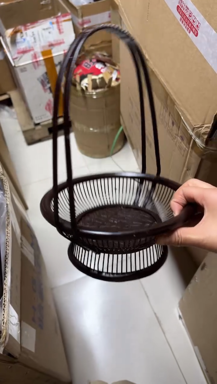 【闪购商品】闪购商品特价小花篮一个