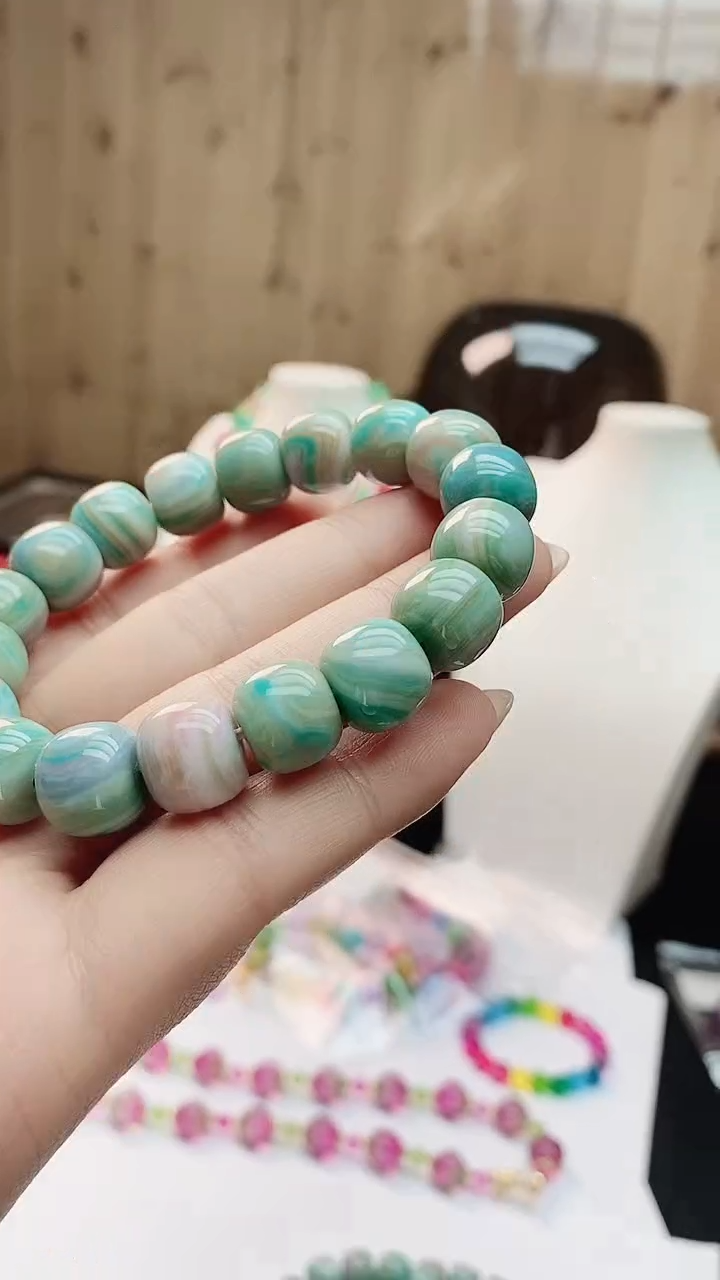 无非金属无非金属以图为准 七彩 姑娘 共生矿 13mm老型 手链