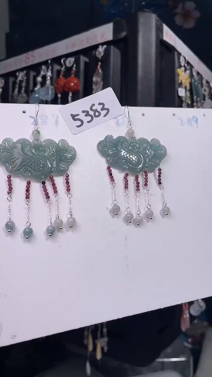 未镶嵌翡翠耳饰喜欢拍