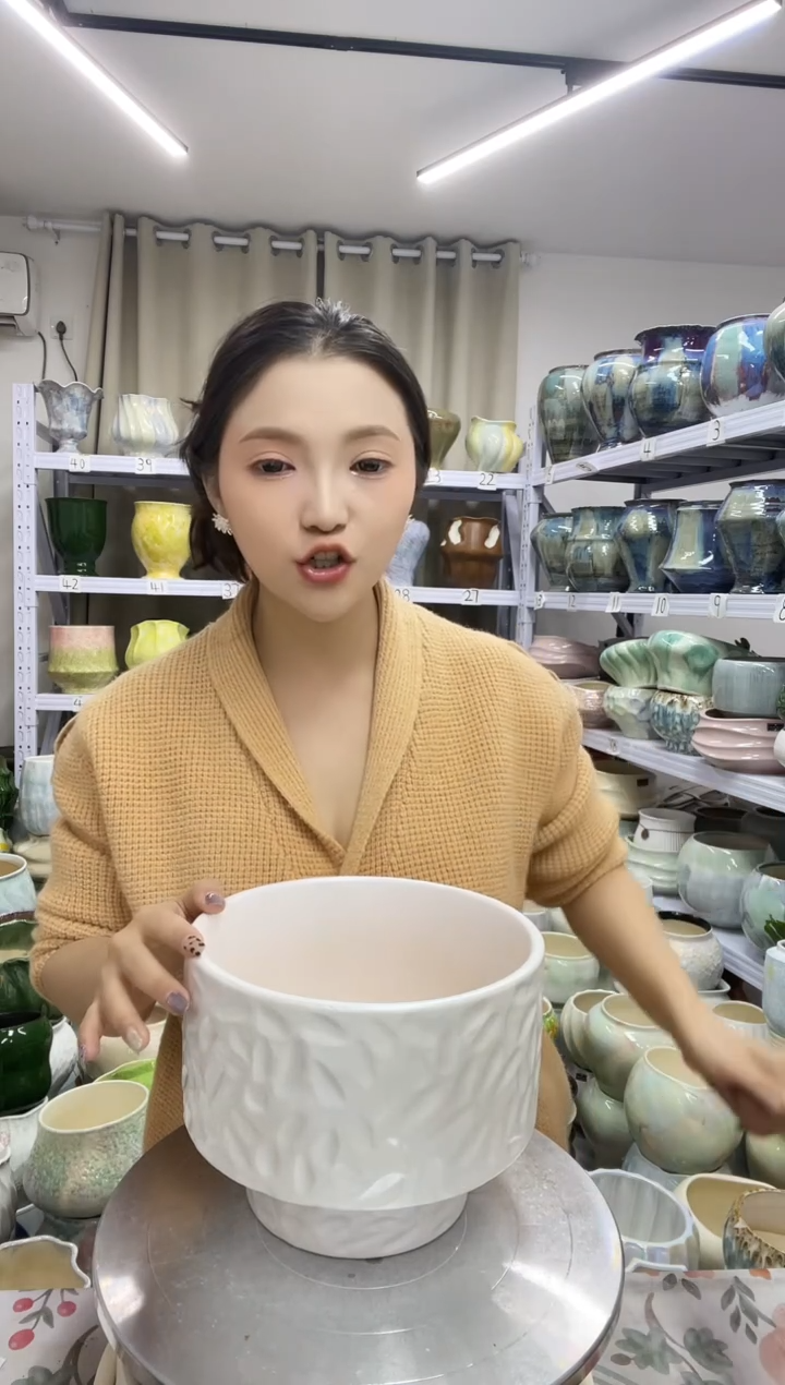 【12.1】花盆 高度： 15 口径：19