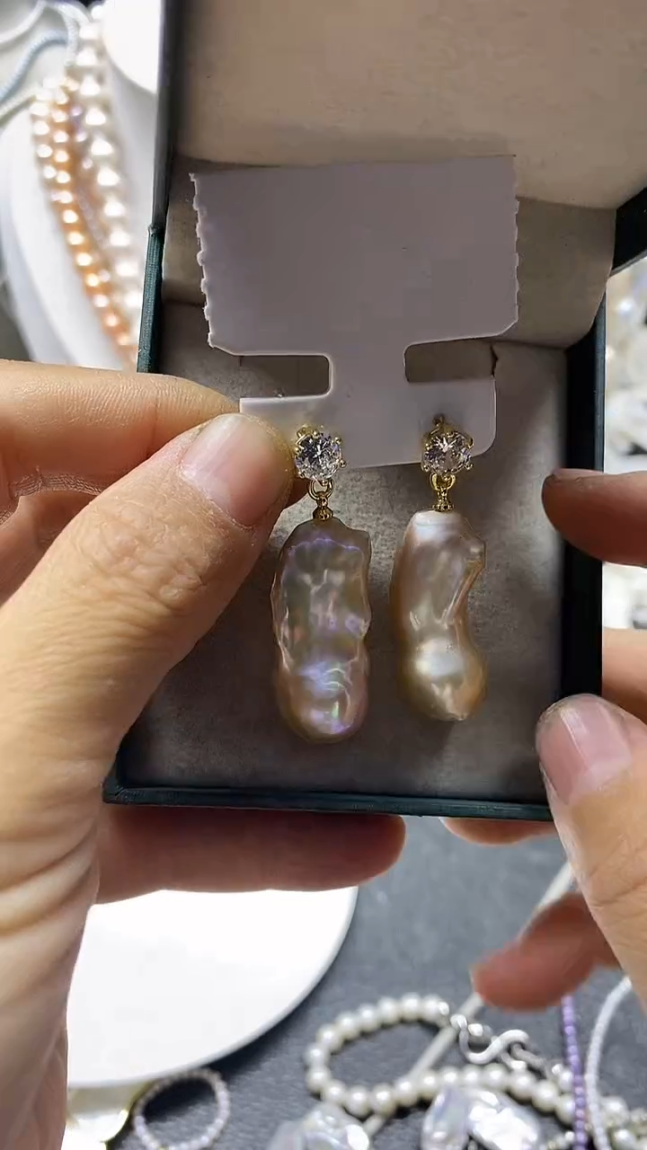 颈饰未镶嵌淡水珍珠多人