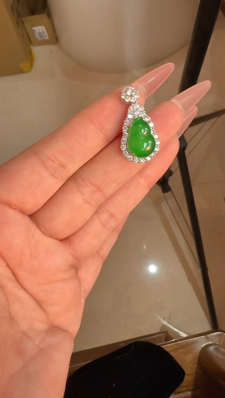 【闪购商品】翡翠颈饰银S925镶嵌天然A货翡翠吊坠