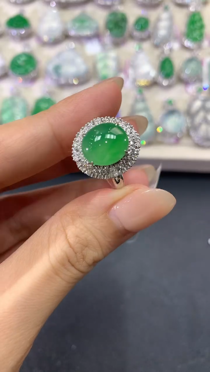 【闪购商品】翡翠戒指18K金镶嵌a310       