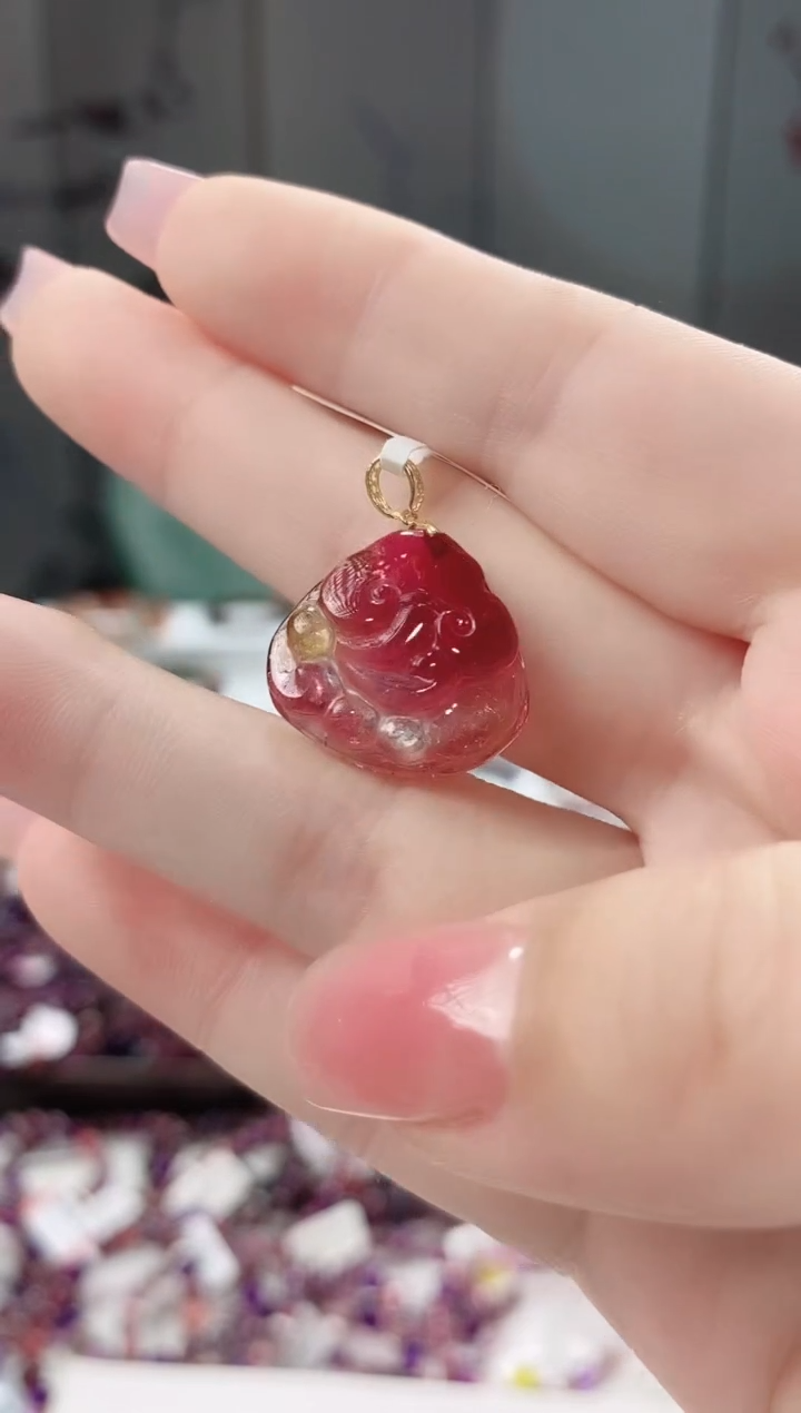 【闪购商品】碧玺如意吊坠未镶嵌多人多样性发其一