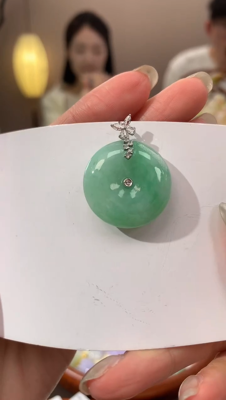 【闪购商品】翡翠颈饰18K金镶嵌天然缅甸a货翡翠