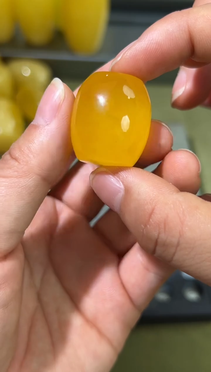 裸石琥珀未镶嵌琥珀蜜蜡吊坠