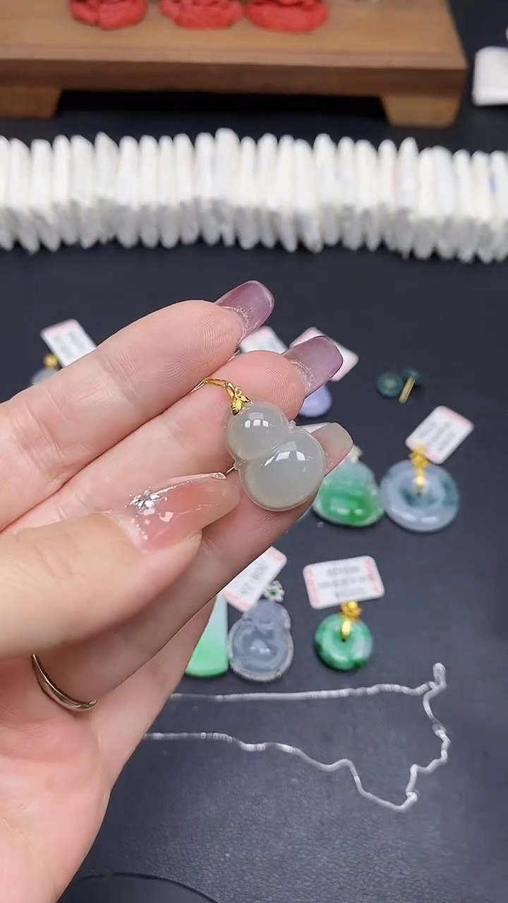 翡翠18K金镶嵌吊坠(不含链)MS189666