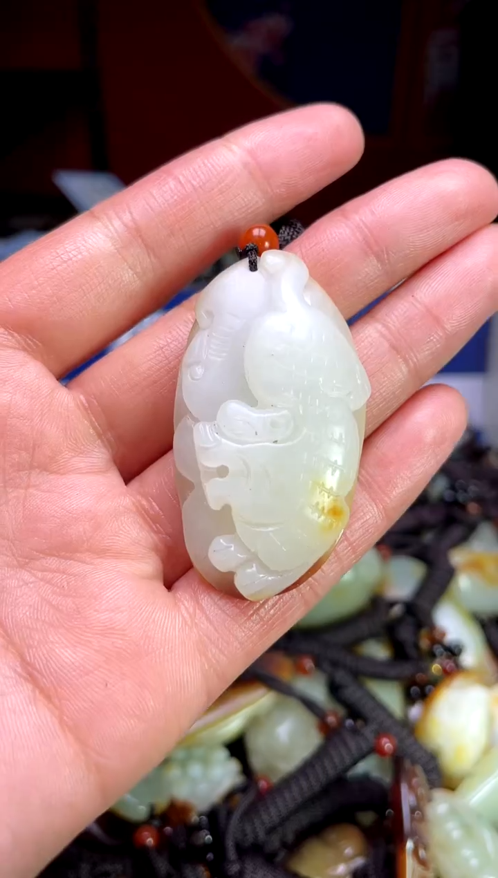 【闪购商品】和田玉颈饰未镶嵌1
